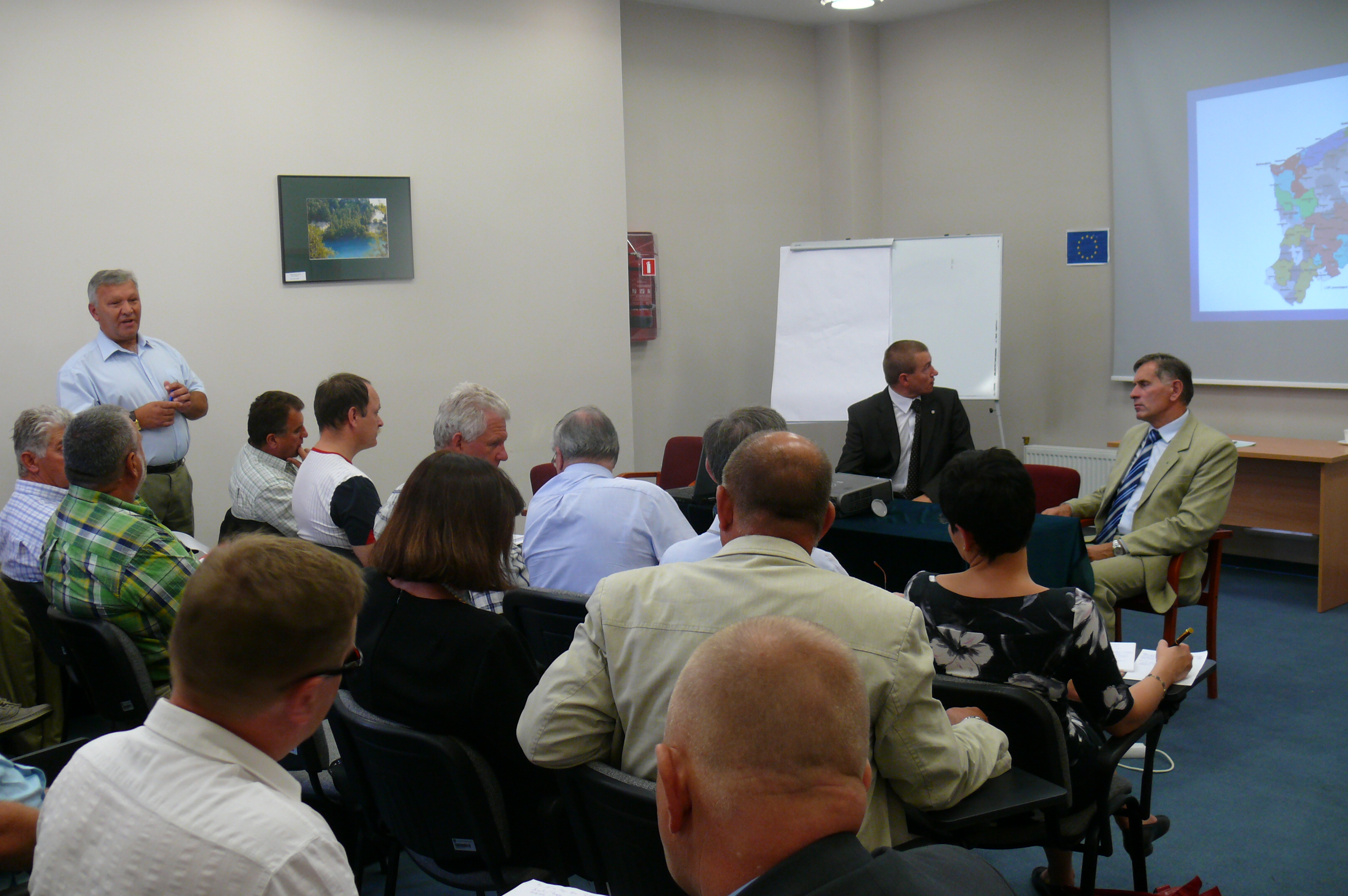 Wicemarszałek Jan Krawczuk i dyrektor Wydziału Rolnictwa i Ochrony Środowiska Jarosław Rzepa oferowali pomoc w zakładaniu LGR