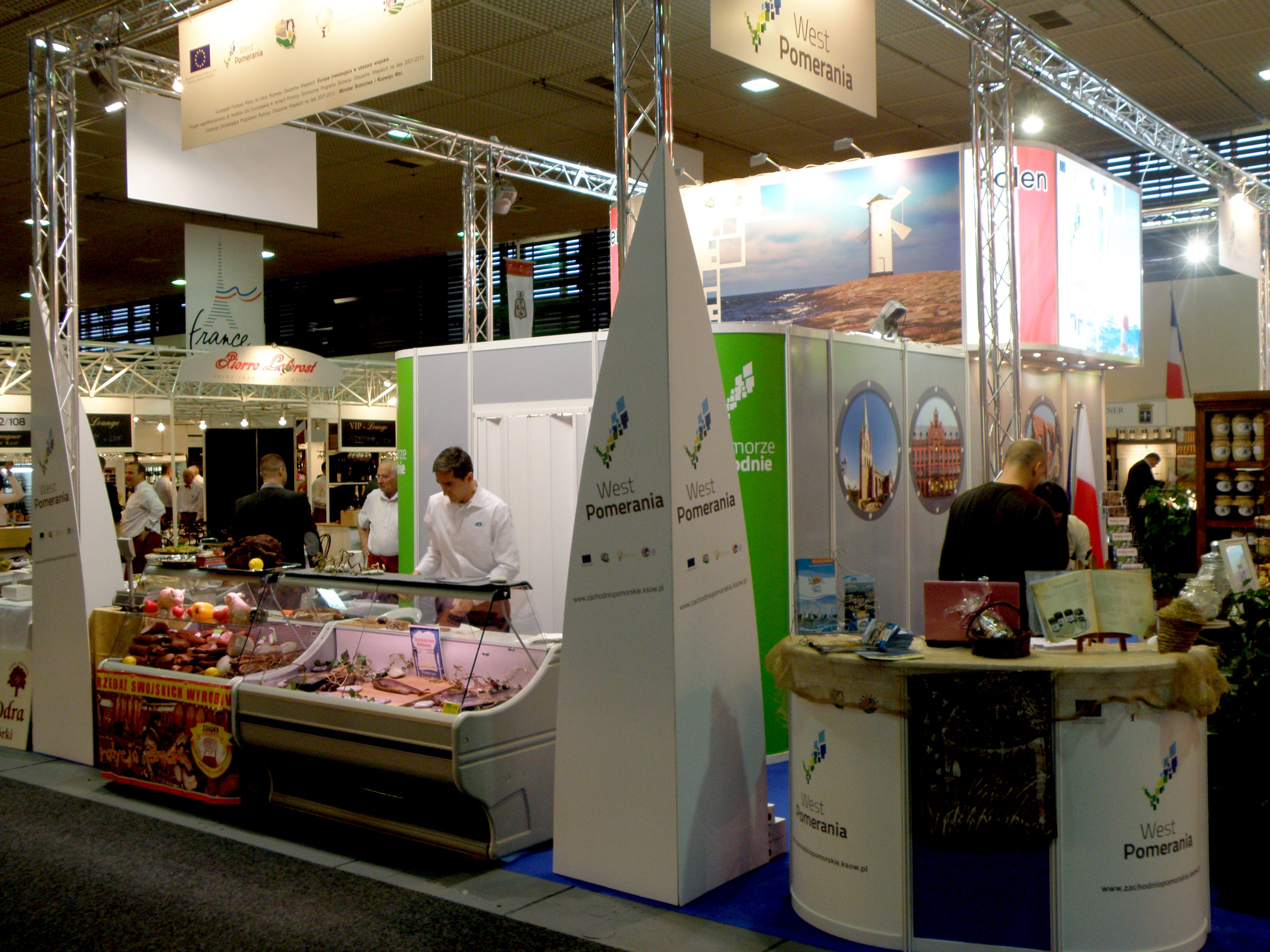 Pomorze Zachodnie zaprezentowało się po raz kolejny na Międzynarodowych Targach Gospodarki Żywnościowej, Rolnictwa i Ogrodnictwa „Grüne Woche”, odbywających się Berlinie w dniach 17-26 stycznia 2014 roku.