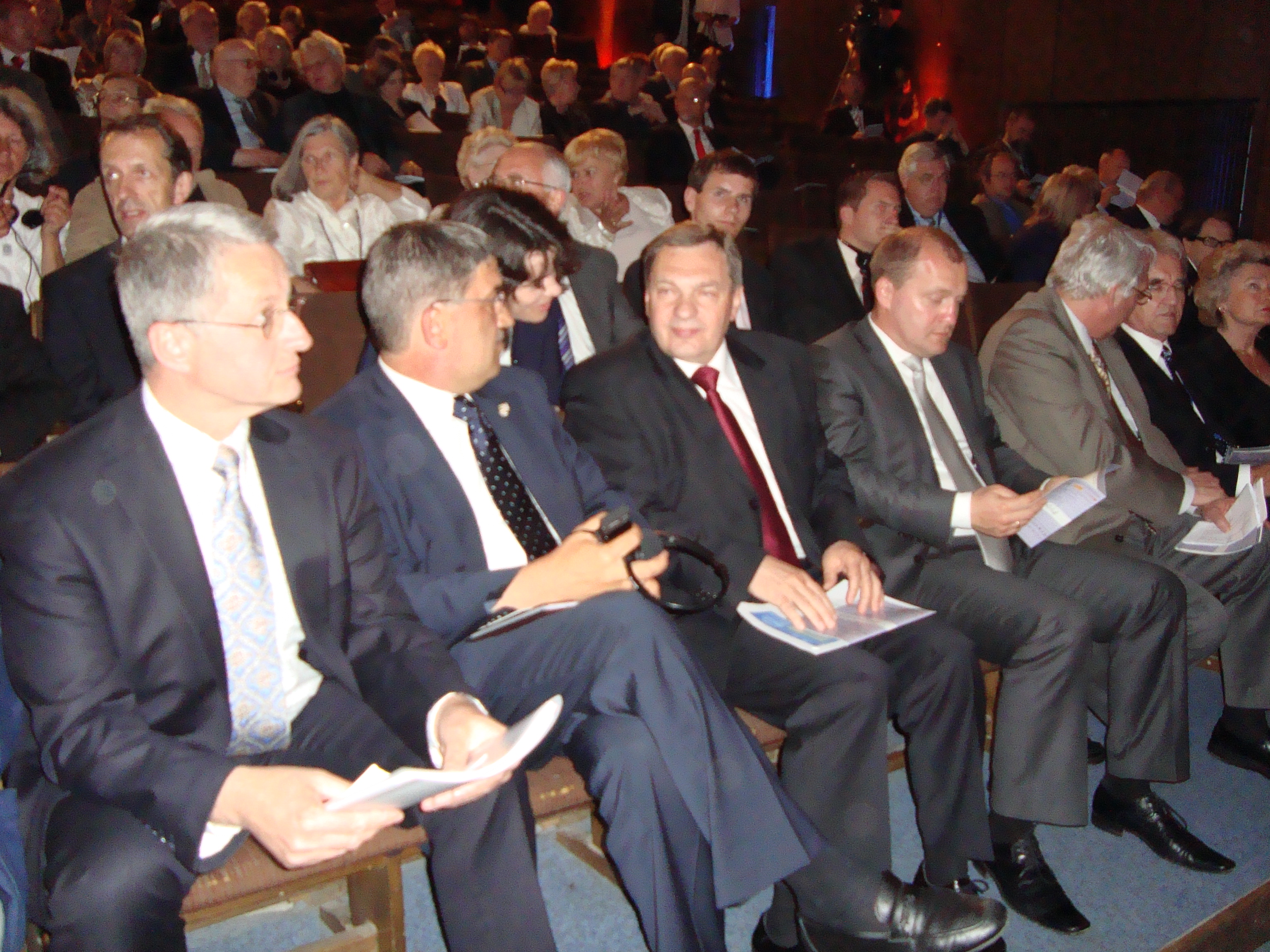 Za chwilę nadejdzie czas na oficjalne wystąpienia