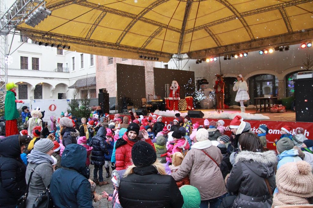Pierwszy dzień Jarmarku Bożonarodzeniowego w Szczecinie.
