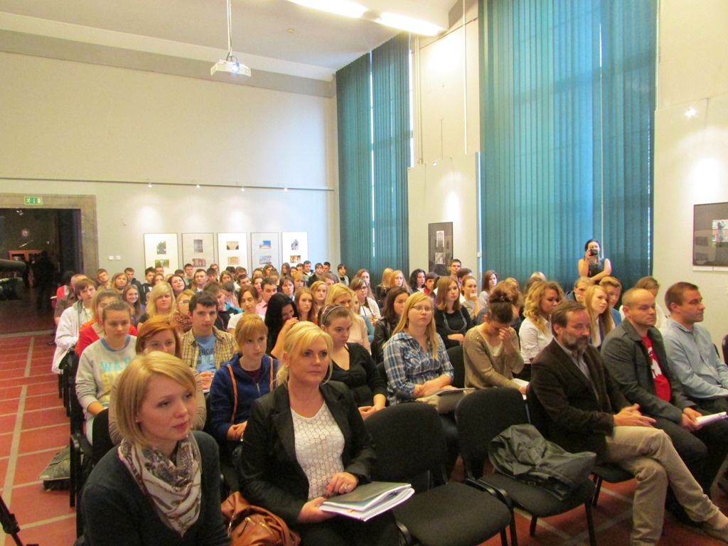 W spotkaniu wzięli udział licealiści z Bornego Sulinowa, Czaplinka, Maszewa i Łobza, a także uczniowie LO nr VI ze Szczecina.