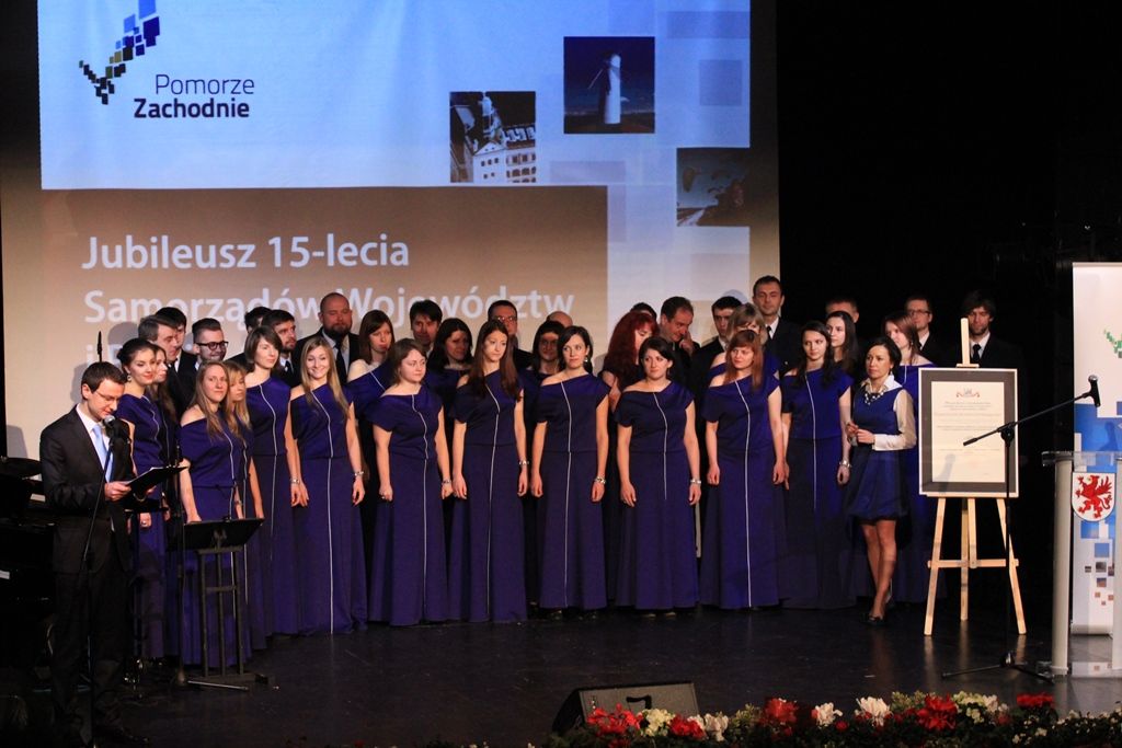 wokalistki jazzowej Jolanty Szczepaniak oraz Chóru Akademii Morskiej w Szczecinie.