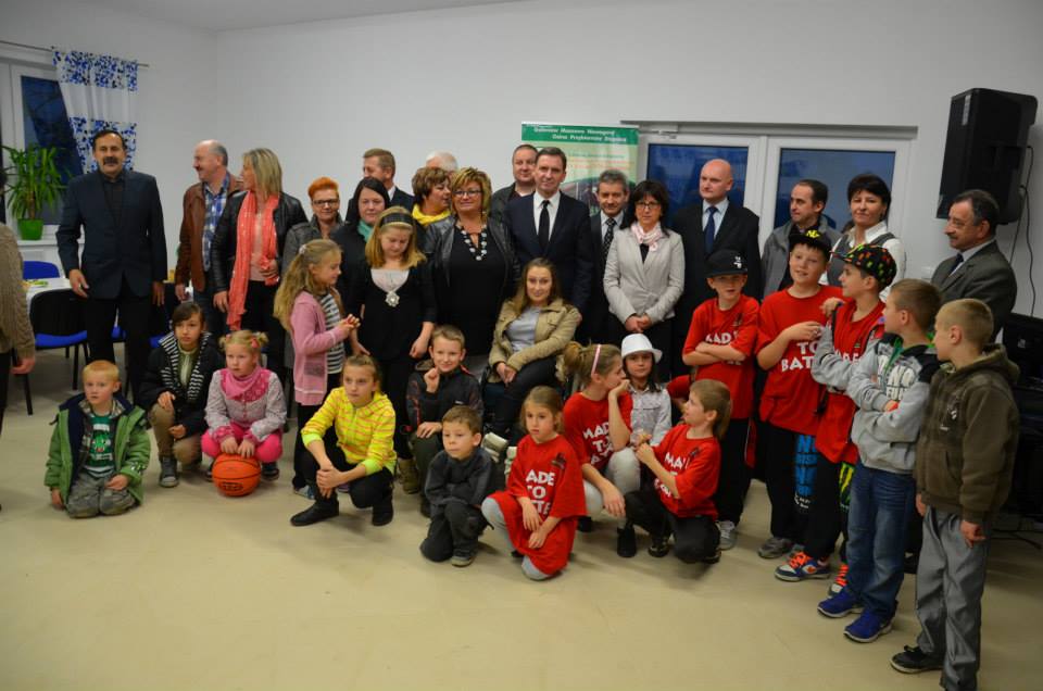 Świetlica służyć będzie wszystkim mieszkańcom miejscowości, a przede wszystkim dzieciom i młodzieży.