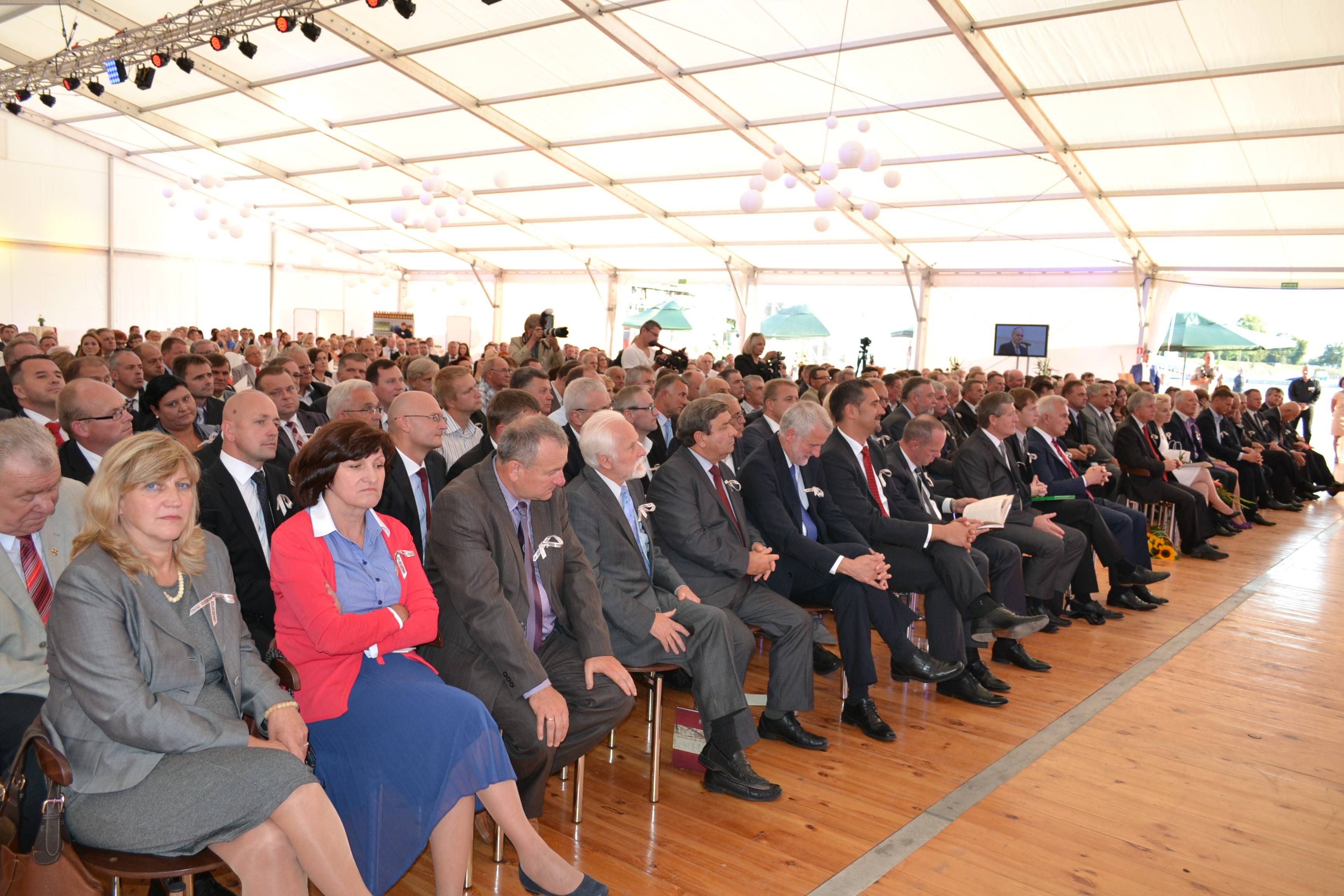 W jubileuszu uczestniczyli również pracownicy cukrowni, 8 z nich marszałek Województwa Zachodniopomorskie Olgierd Geblewicz wyróżnił Honorowymi Odznakami Gryfa Zachodniopomorskiego