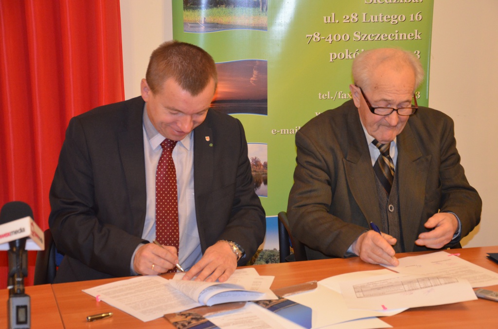 Podpisanie umowy w Szczecinku.