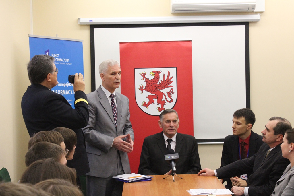 Dziękuję władzom regionalnym, że znajdujemy wsparcie w naszej inicjatywie - mówił dr inż. Piotr Szymczak, Prezes Federacji Stowarzyszeń Naukowo-Technicznych NOT w Szczecinie i zarazem współorganizator wymiany.