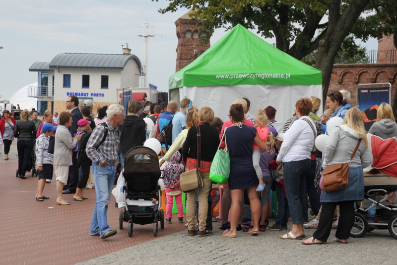 Przy namiocie Przewozów Regionalnych cały czas było tłumnie.