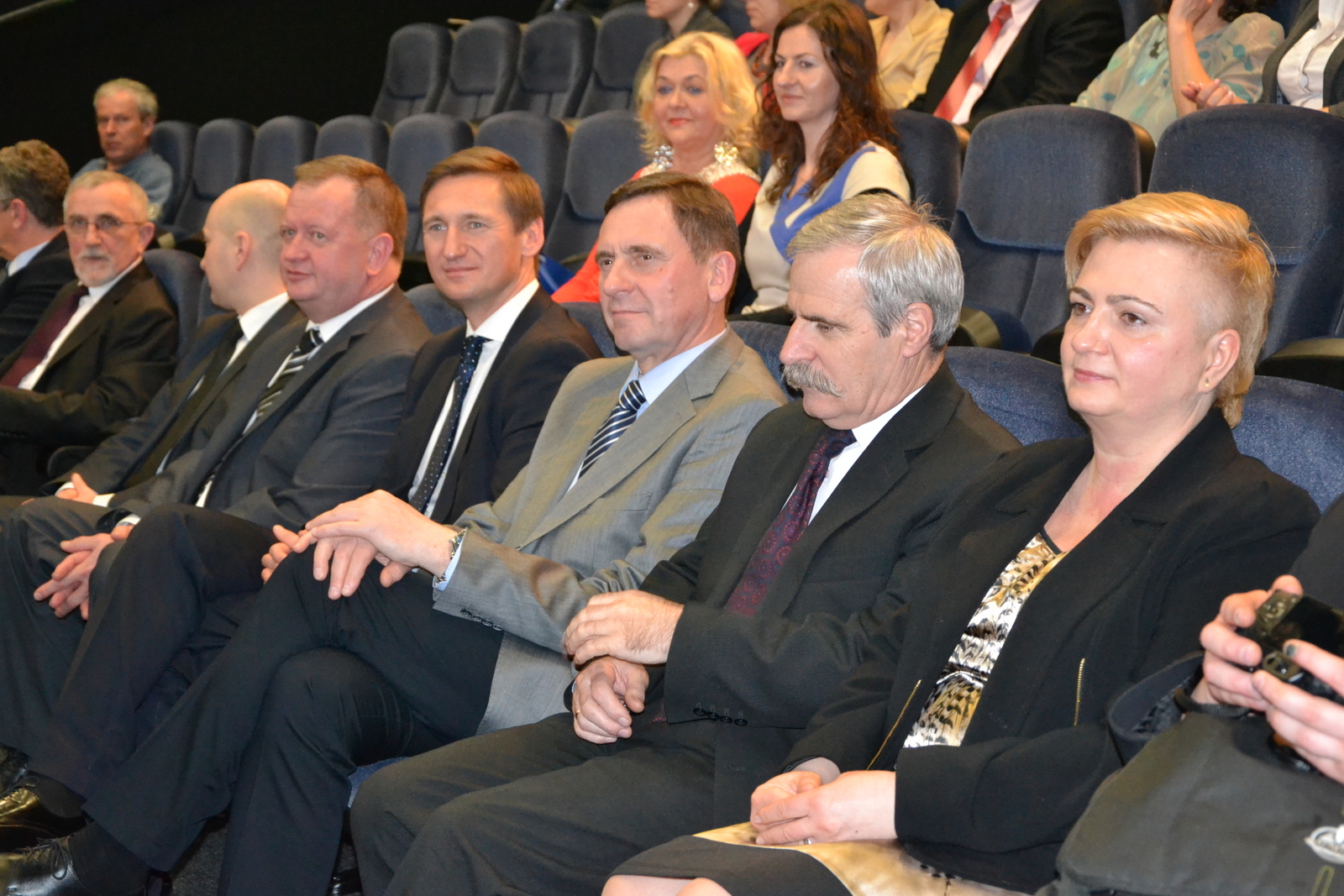 W uroczystym otwarciu piwnicy artystycznej w SCK udział wzięli marszałek Olgierd Geblewicz oraz wicemarszałek Andrzej Jakubowski