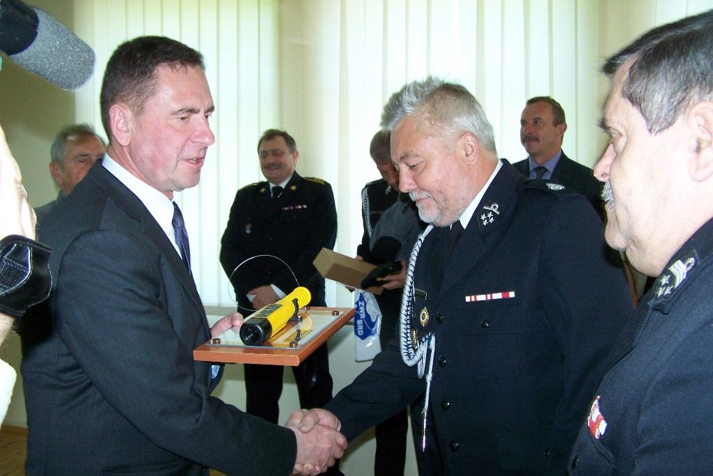 Przekazanie alkomatów w Koszalinie