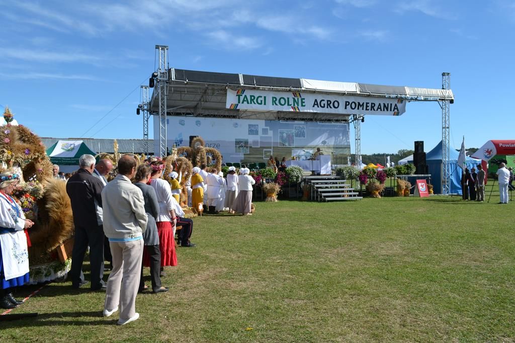 Największe targi rolne Pomorza Zachodniego za nami
Już po raz 26, w dniach 6-8 września 2013 r. w Barzkowicach odbyły się Targi Rolne „Agro Pomerania 2013”