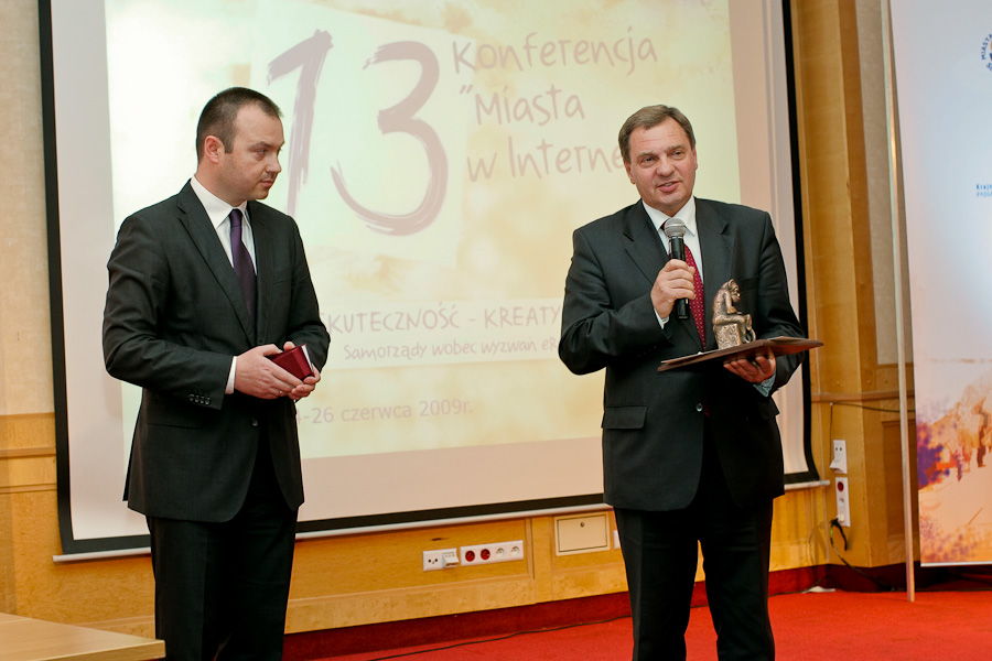 Marszałek dziękuje za nagrodę