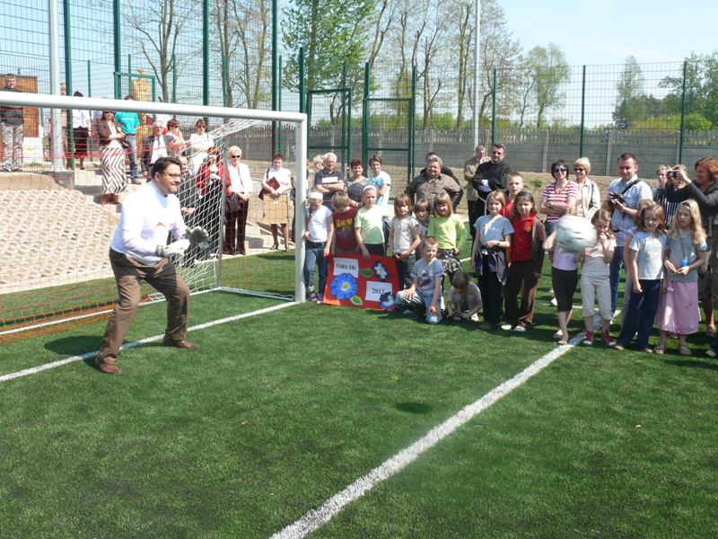 Wicemarszałek Witold Jabłoński w roli bramkarza