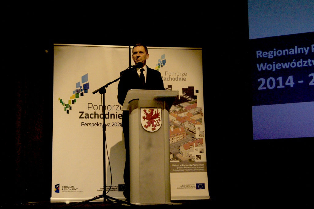 Konsultacje w Koszalinie otworzył wicemarszałek województwa Andrzej Jakubowski.