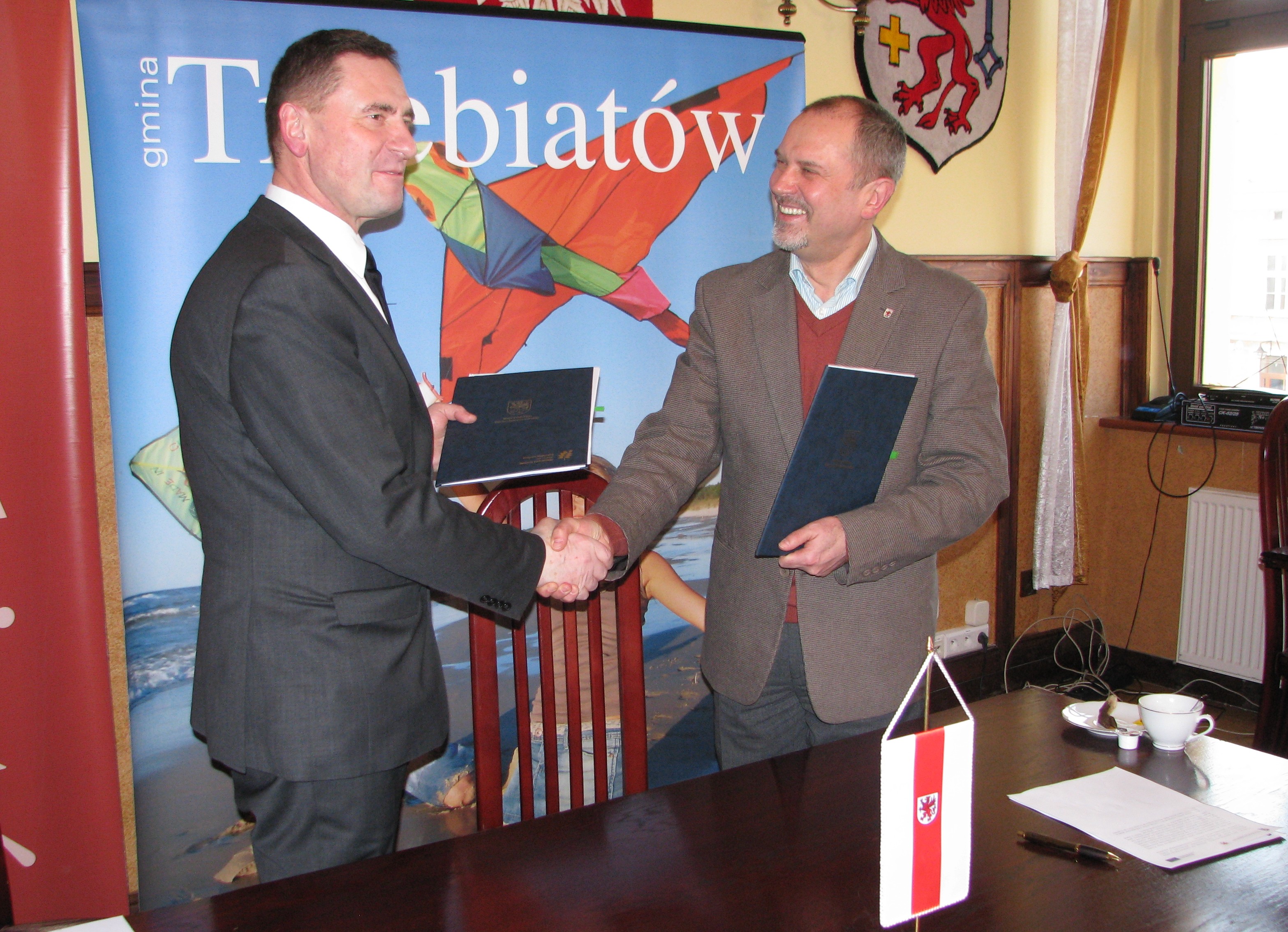 Umowa dotyczy doposażenia jednostki Ochotniczej Straży Pożarnej w Gołańczy Pomorskiej, w Gminie Trzebiatów.