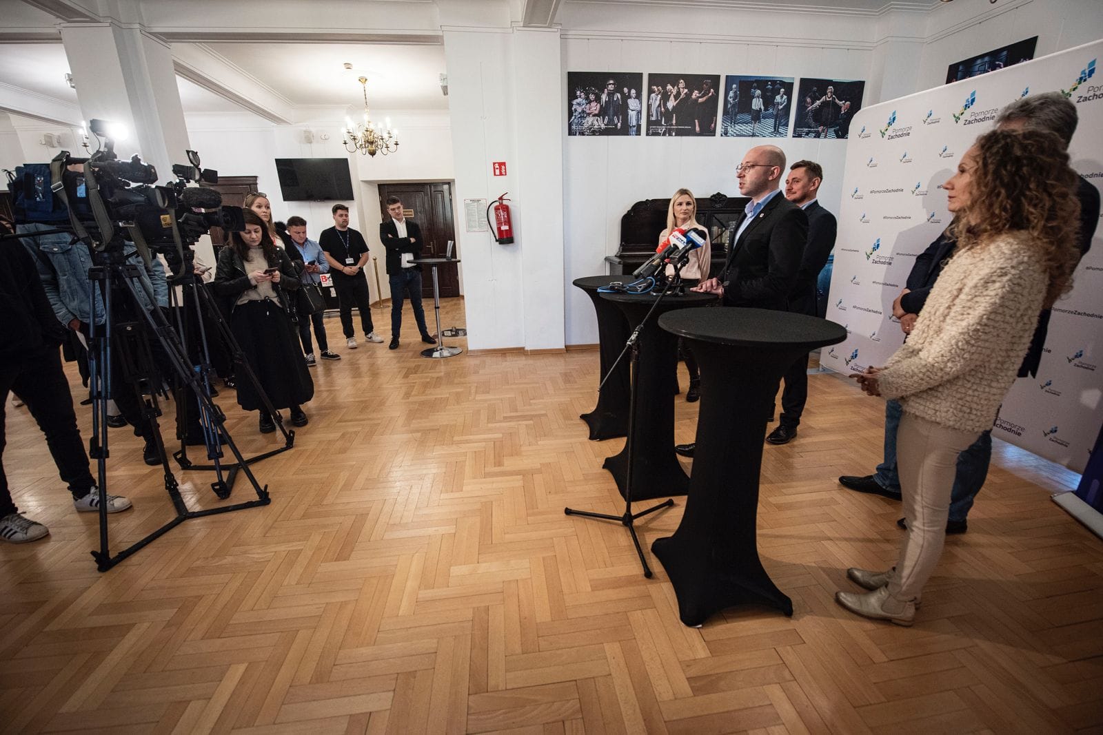 konferencja prasowa w teatrze