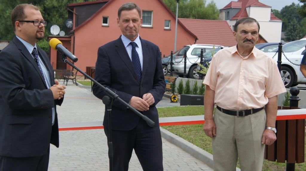 W uroczystym otwarciu targowiska miejskiego w Białym Borze udział wziął Wicemarszałek Województwa Zachodniopomorskiego Andrzej Jakubowski