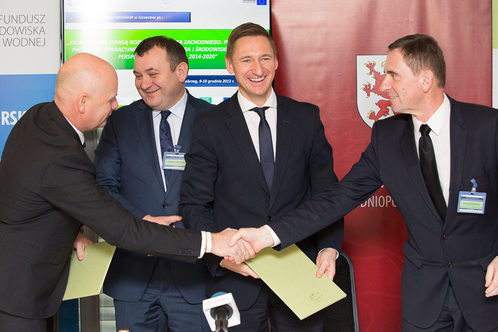 Po uroczystym podpisaniu porozumienia.