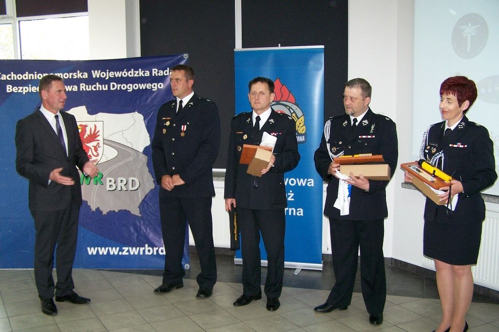 Przekazanie alkomatów w Kołobrzegu