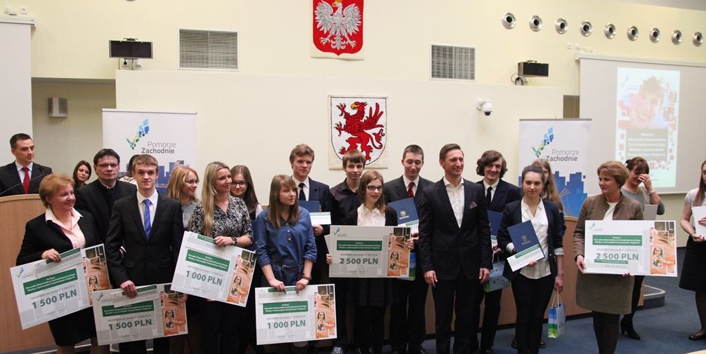 W II edycji wystartowało 826 uczniów z 95 szkół