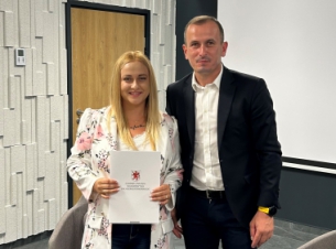 beneficjenci z powiatu stargardzkiego z członkiem zarządu województwa