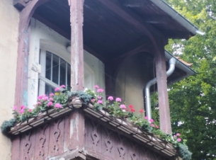 balkon przeznaczony do remontu w kamienicy przy ul. H. Siemiradzkiego 9 