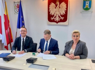 podpisanie umowy w Gryficach 