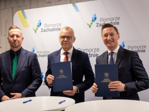 konferencja prasowa od lewej:  Marcin Zamaro, Waldemar Miśko i Olgierd Geblewicz