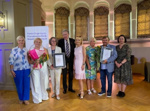 tegoroczni laureaci konursu - zdjęcie grupowe