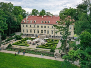 Pałac w Przelewicach z lotu ptaka